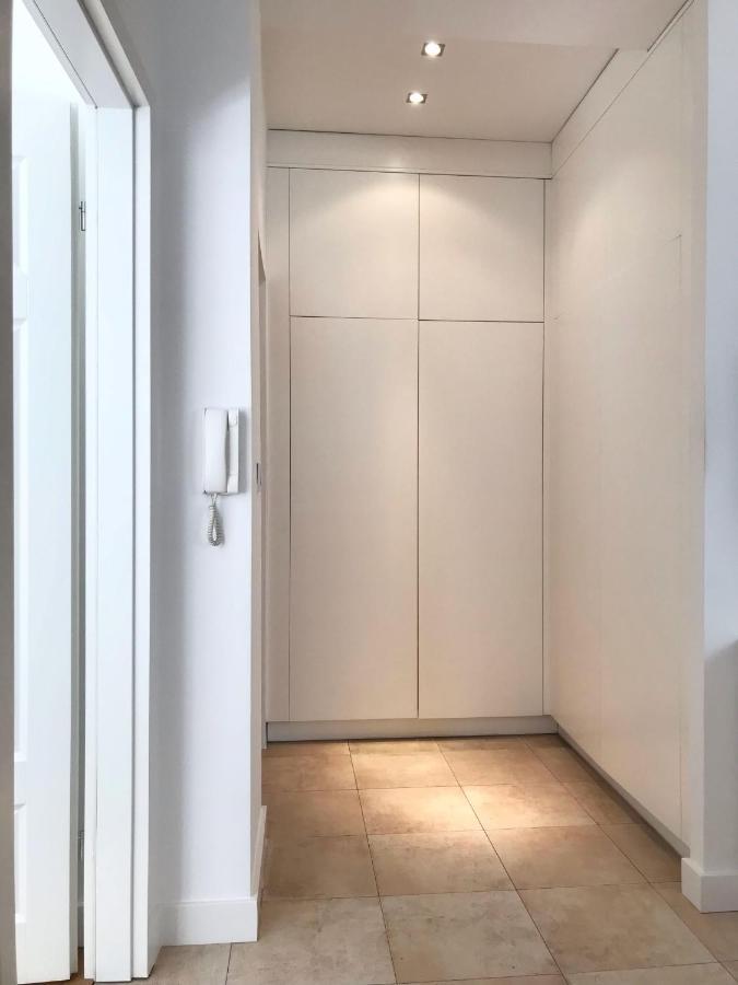 Klimatyczny Apartament Pod Ratuszem -Ul. Slaska 2 Częstochowa Buitenkant foto